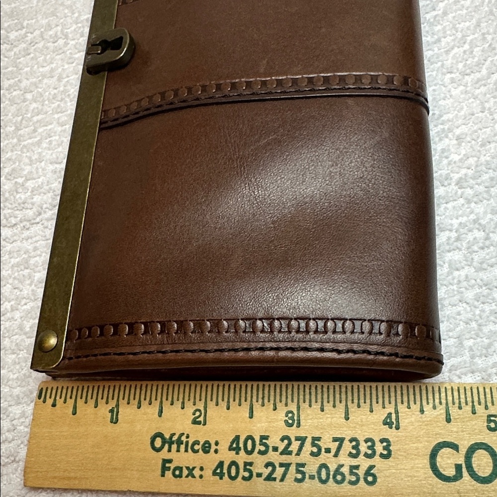 Fossil Brown Leather /clutch Wallet with brush Brass Details - Picture 14 of 17